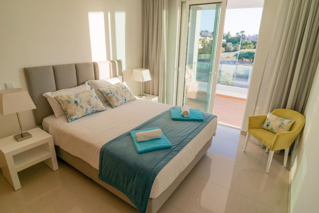 Sunset Condominium Lagos Eksteriør billede